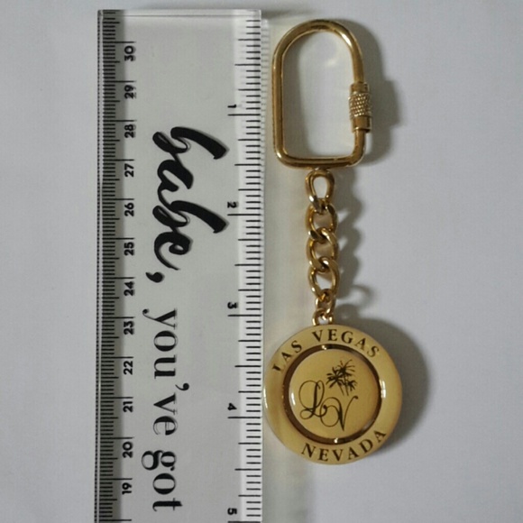 Las Vegas Nevada Enamel/ Gold Keychain - Picture 7 of 8